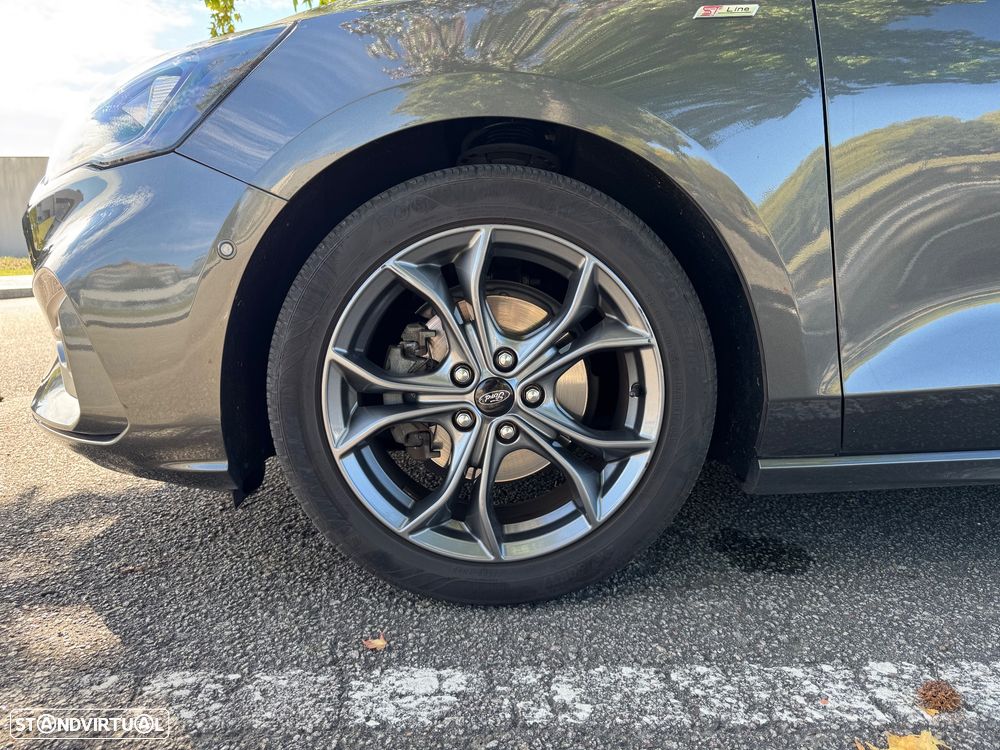 Ford Focus - 30
