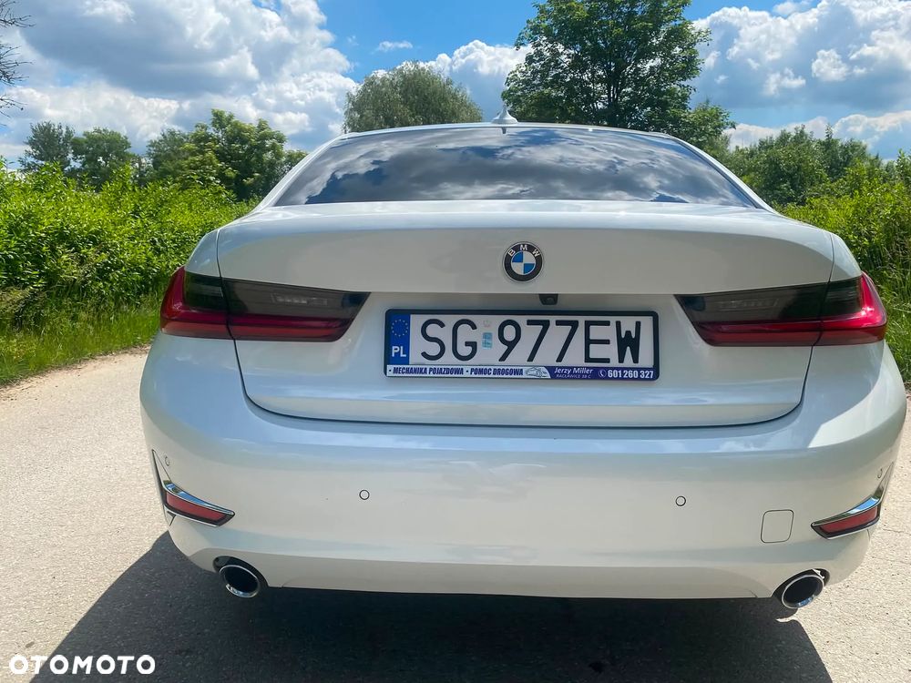BMW Seria 3 320d xDrive Edition Luxury Line Purity - 20