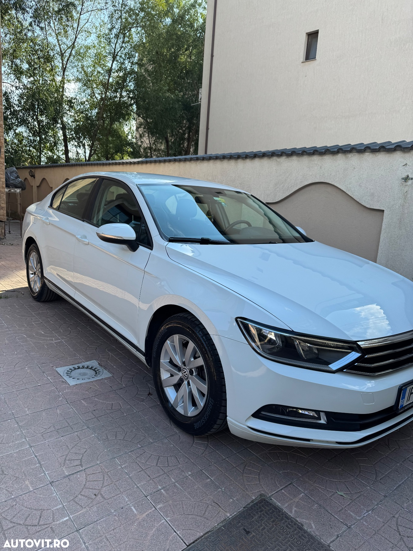 Volkswagen Passat - 3