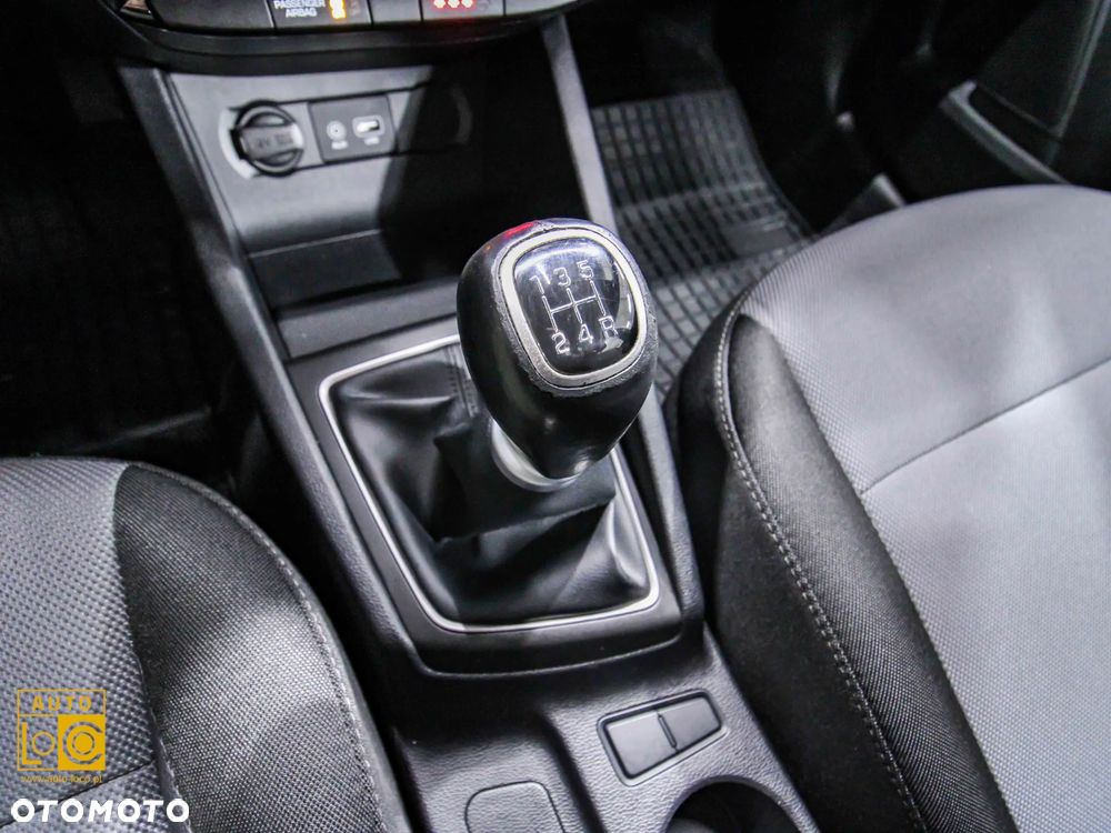 Hyundai i20 1.2 Comfort - 20