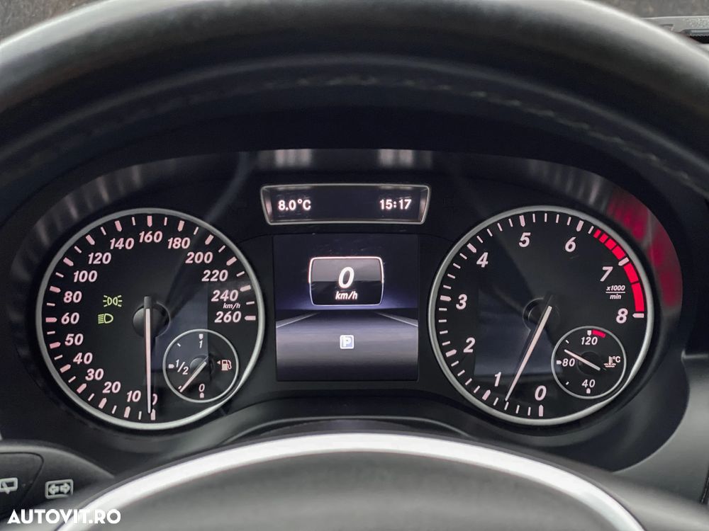 Mercedes-Benz A 180 Urban - 13