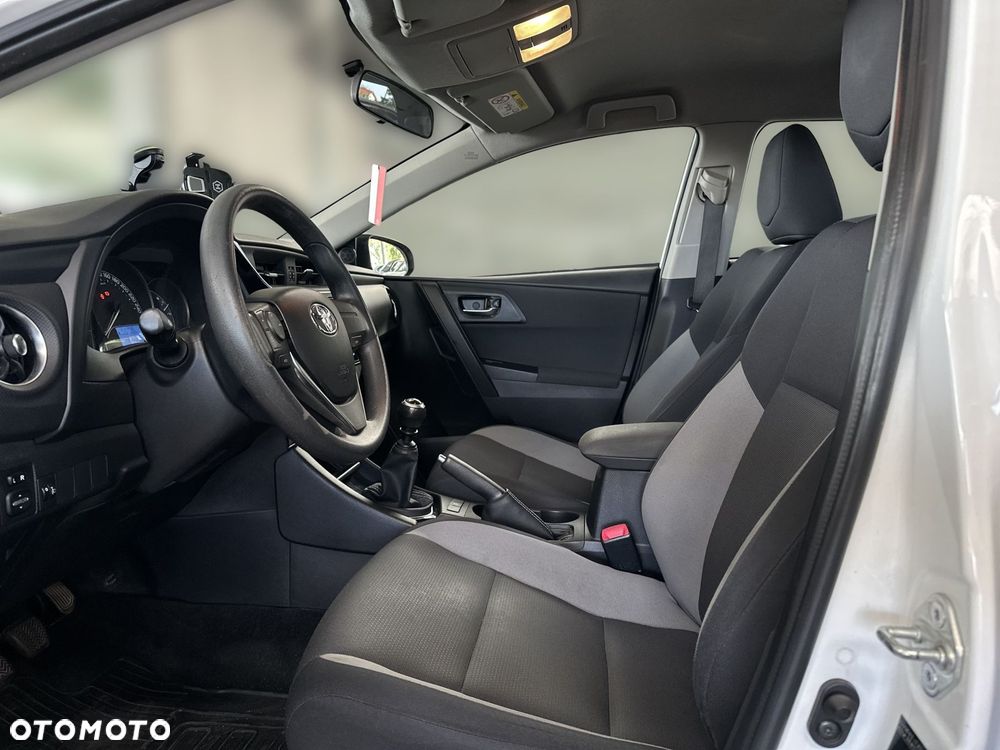 Toyota Auris 1.4 D-4D Active - 16