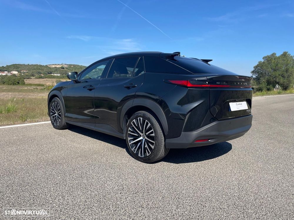 Lexus RZ 450e Premium Monotone c/ mala elétrica - 8