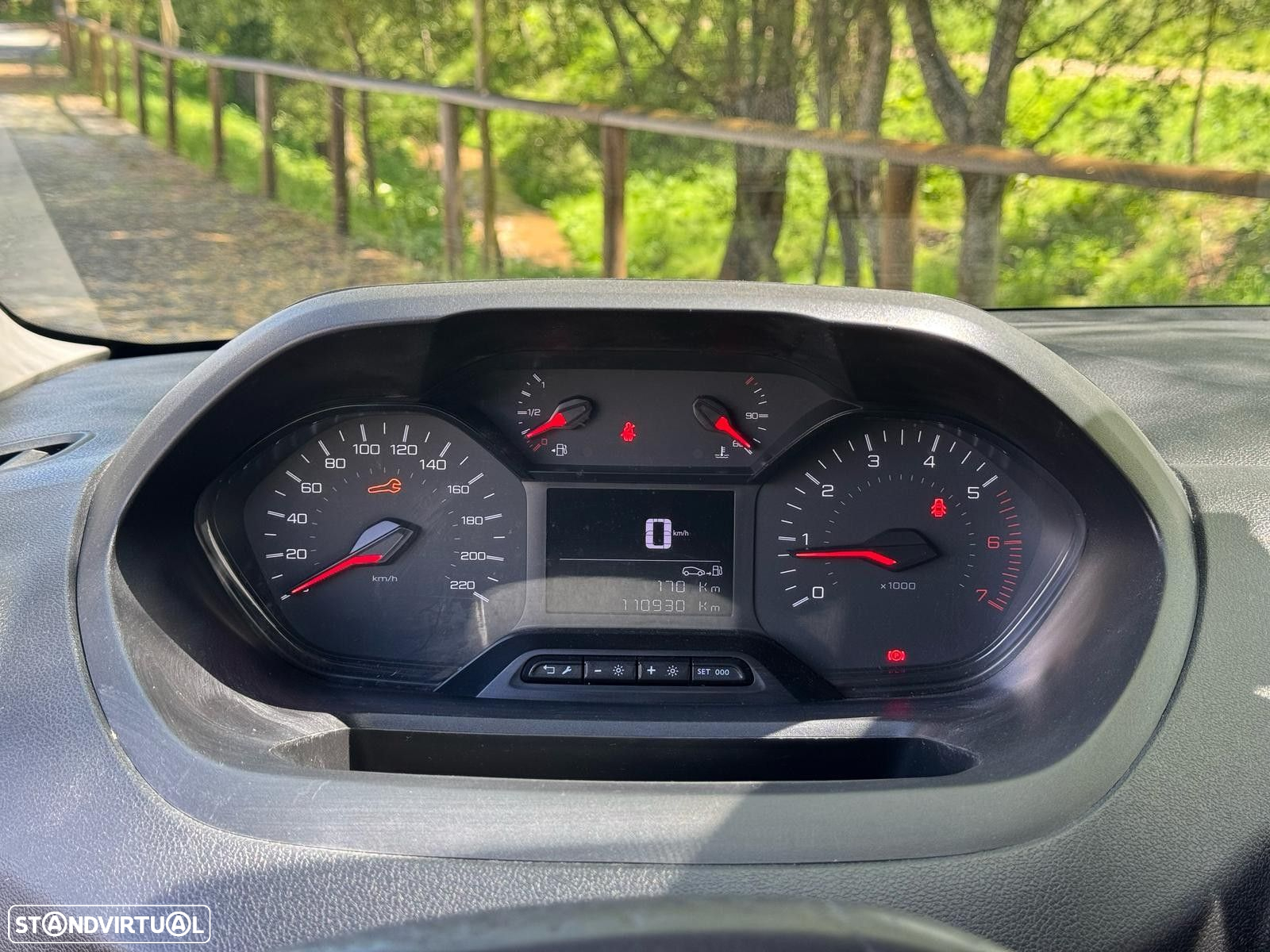 Peugeot Partner 1.5 BlueHDi Premium Longa - 25