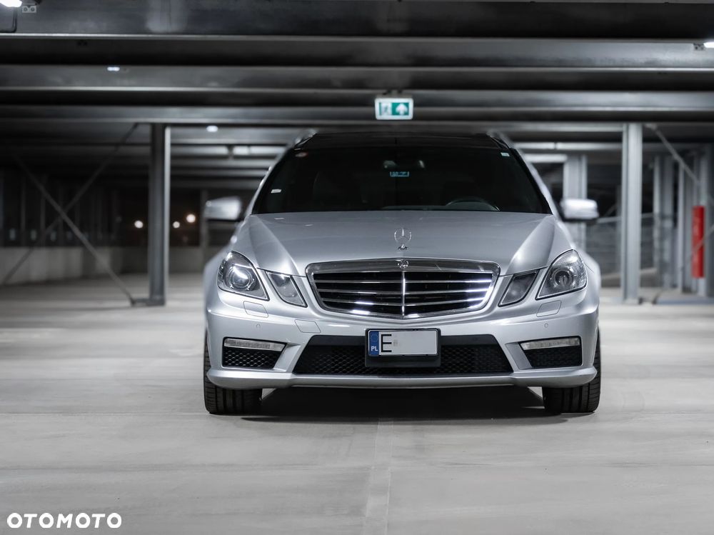 Mercedes-Benz Klasa E 63 AMG AMG Speedshift 7G-MCT - 3