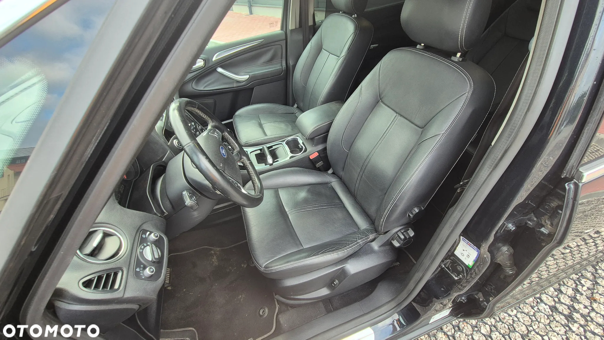 Ford S-Max 2.0 TDCi DPF Titanium - 23