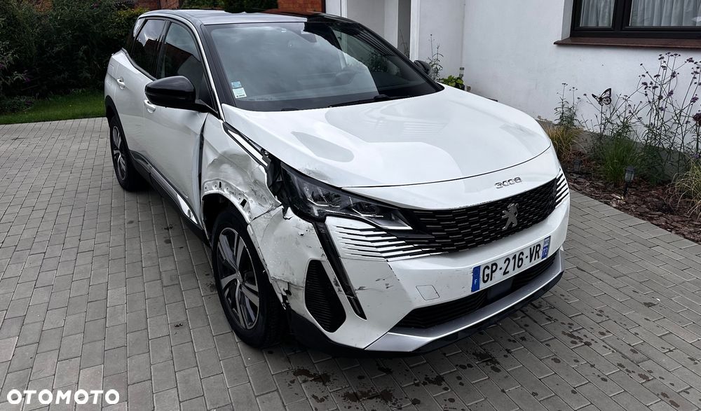 Peugeot 3008 PureTech 130 Stop & Start GPF EAT8 Allure - 3