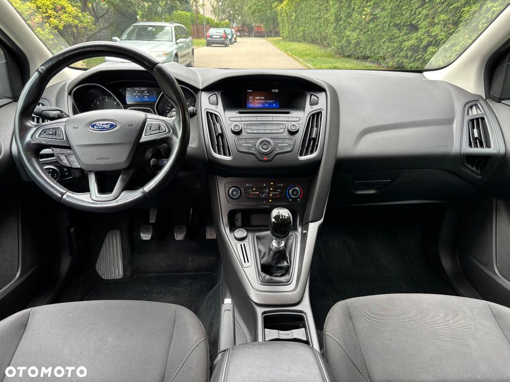 Ford Focus 1.5 TDCi SYNC Edition - 15