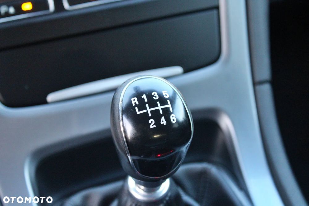 Ford Mondeo 2.0 TDCi Ghia X - 26