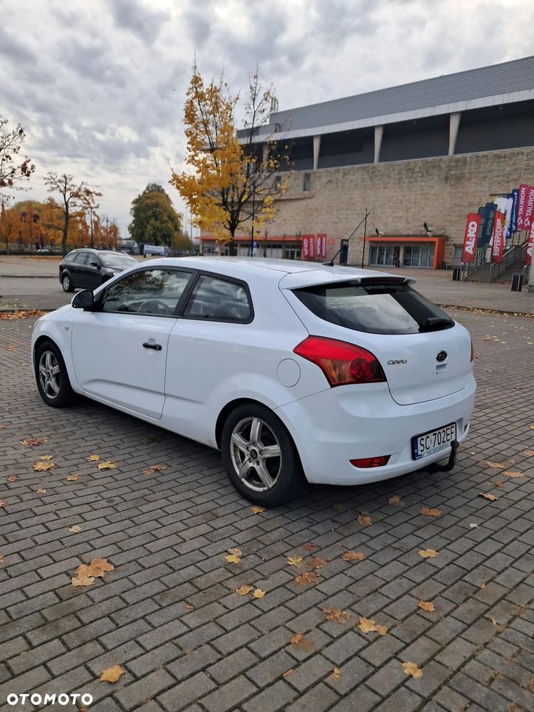 Kia ProCeed - 5