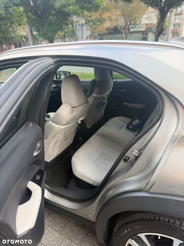 Lexus UX 250h Elegance 2WD - 7