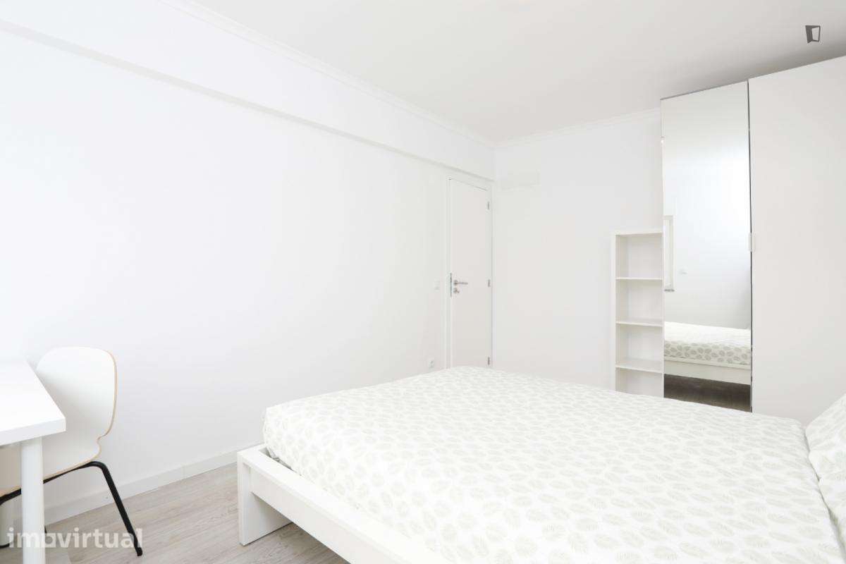 Quarto - localizado em Carnide Lisbon - Grande imagem: 4/19
