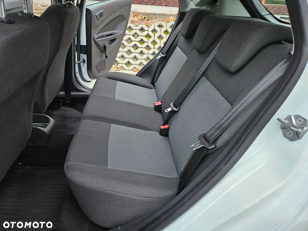 Ford Fiesta 1.25 Trend - 19