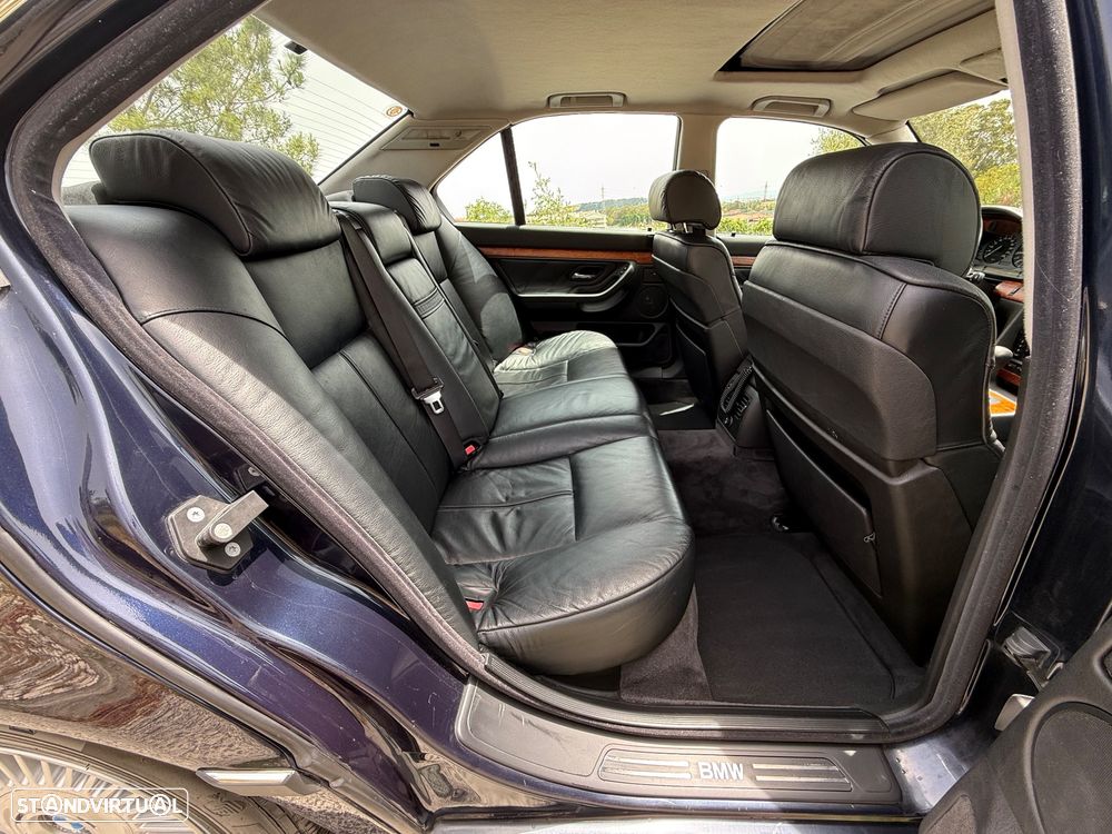 BMW 730 - 18