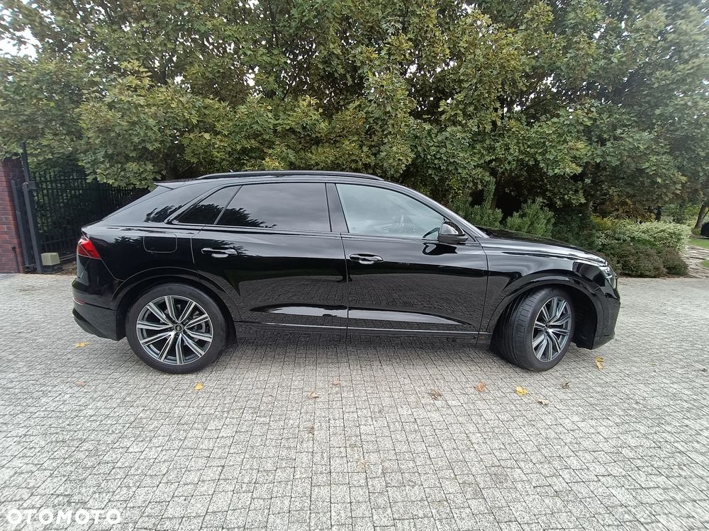 Audi Q8 - 11