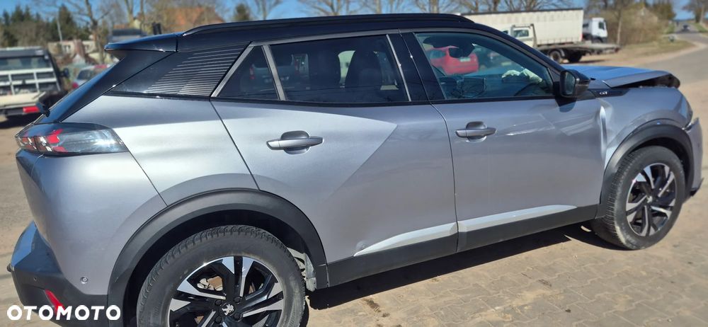 Peugeot 2008 1.2 PureTech GT Line S&S - 8