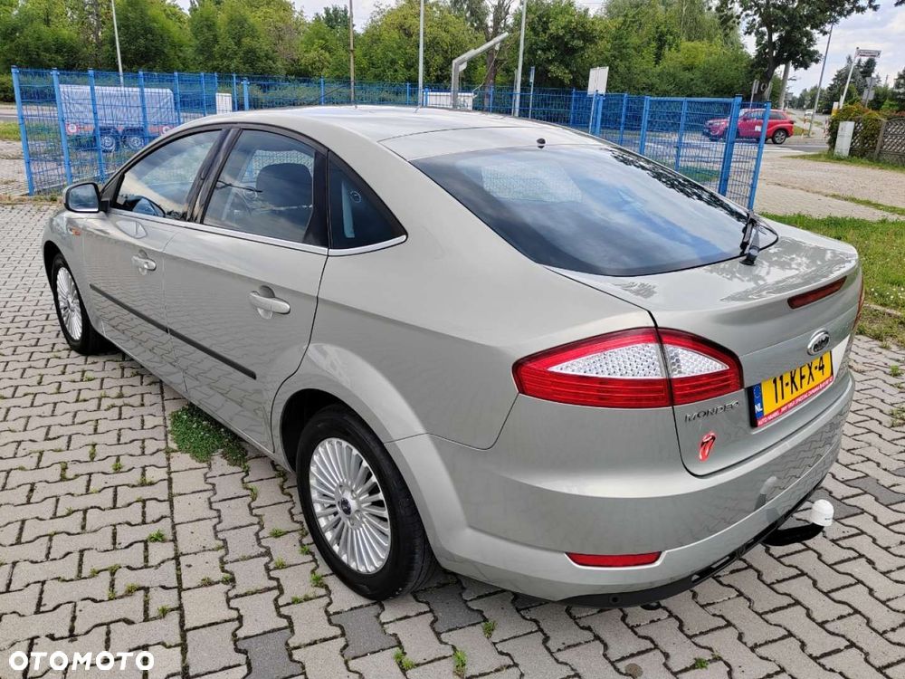 Ford Mondeo - 8