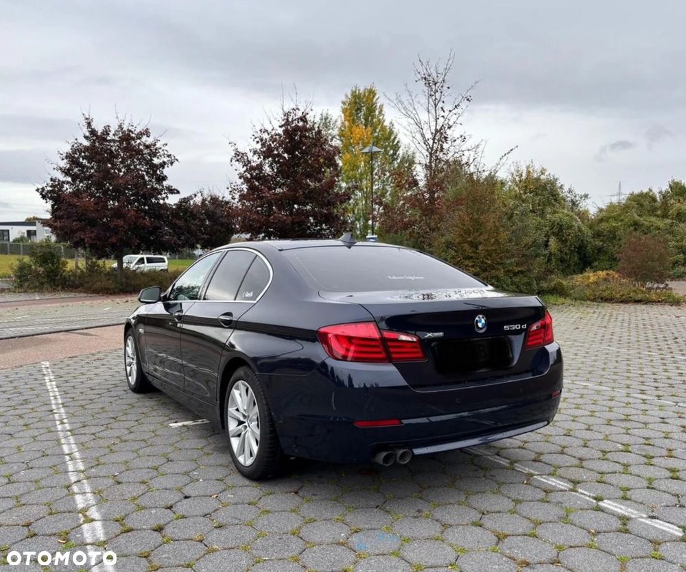 BMW Seria 5 530d xDrive - 2
