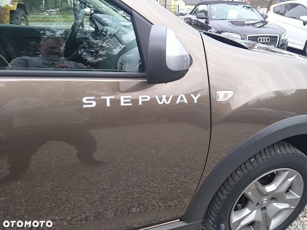 Dacia Sandero Stepway TCe 90 (S&S) Celebration - 12