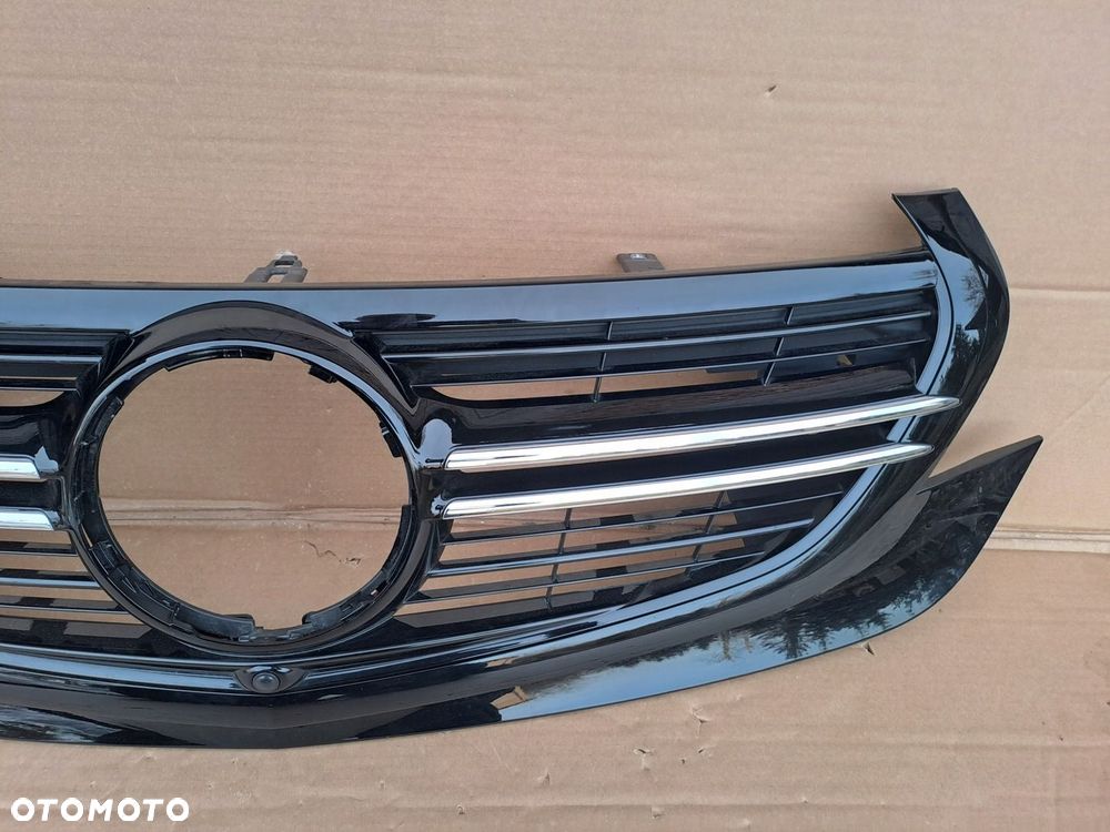 MERCEDES EQC W293 AMG ATRAPA GRILL A2938884100 UŻYWANA - 6