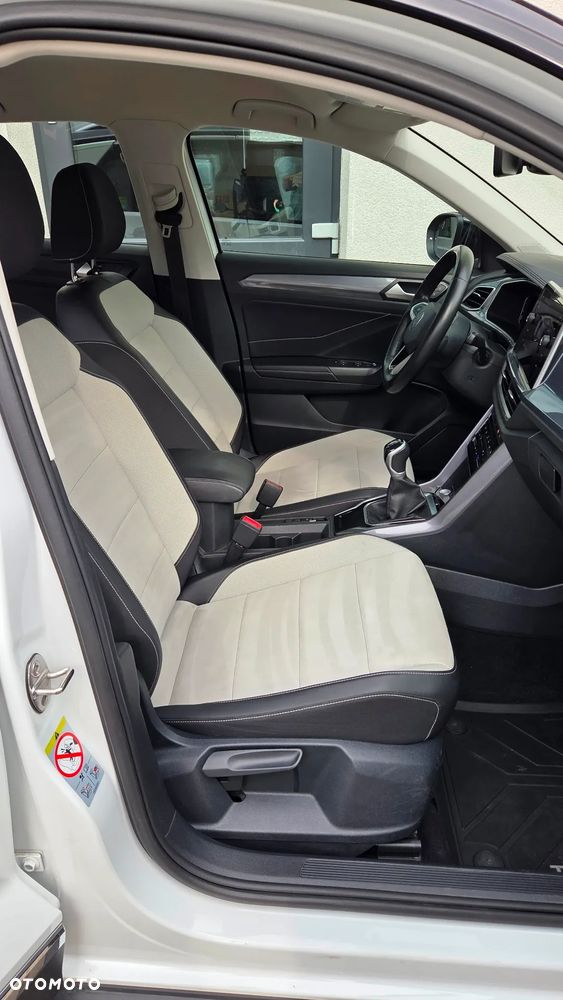 Volkswagen T-Roc 1.5 TSI Style - 23