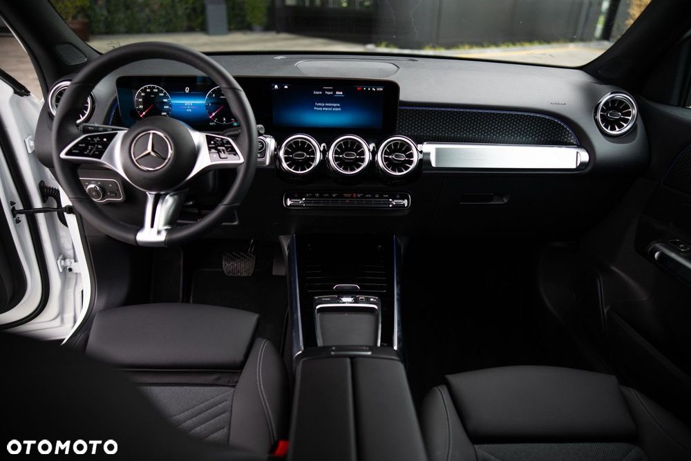 Mercedes-Benz GLB - 18