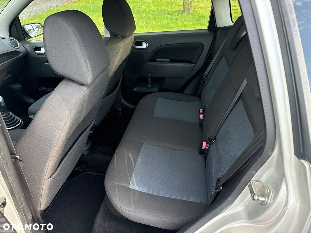 Ford Fiesta 1.4 Trend - 12