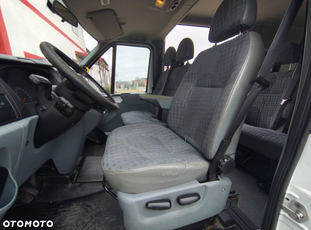 Ford Transit - 10