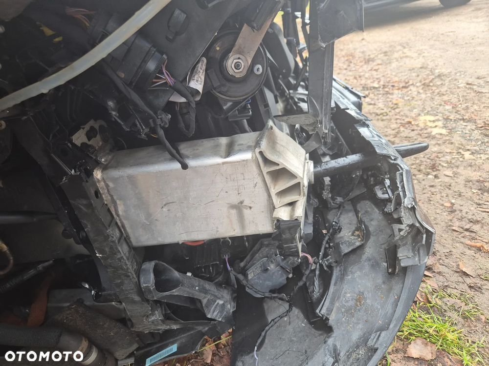 Porsche Cayenne - 21