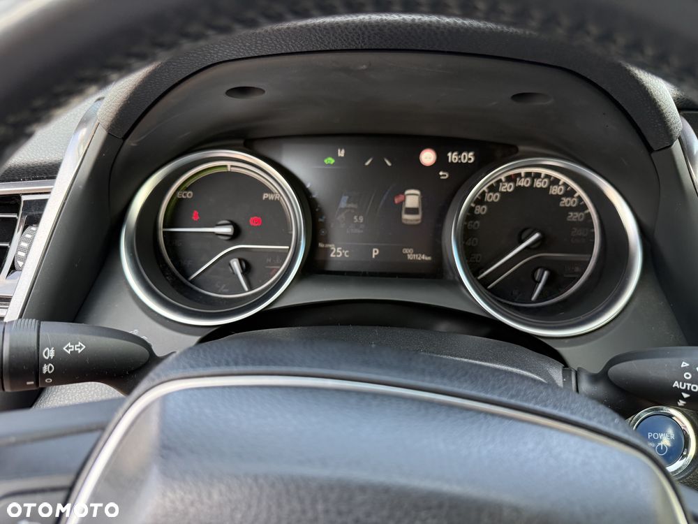 Toyota Camry 2.5 Hybrid Comfort CVT - 10