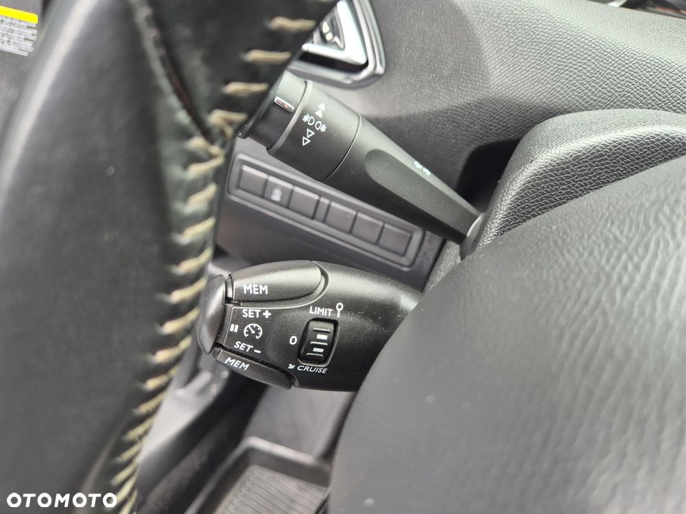 Peugeot 308 BlueHDi 130 Stop & Start Active Pack - 37
