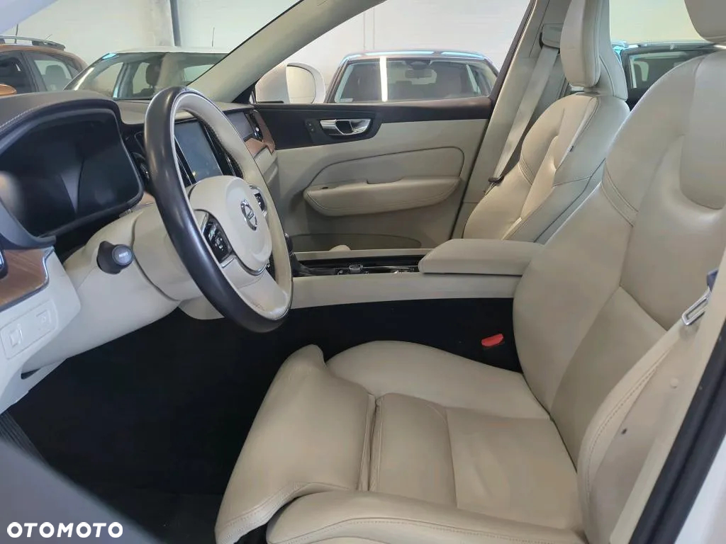 Volvo XC 60 T4 Inscription - 9