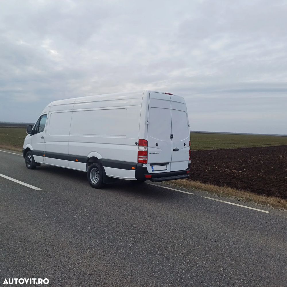 Mercedes-Benz Sprinter - 15