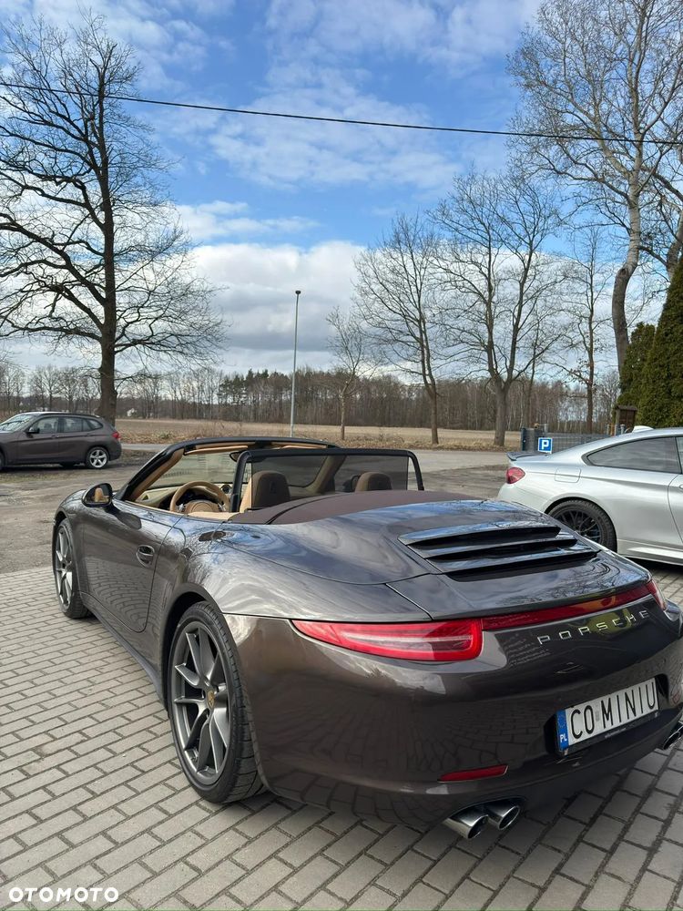 Porsche 911 Carrera 4 PDK - 15