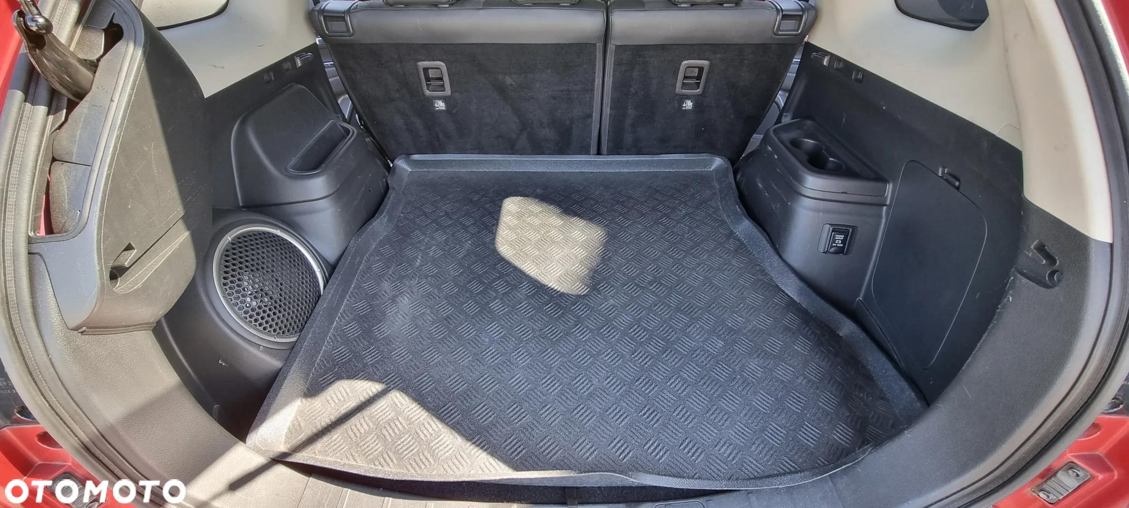 Mitsubishi Outlander - 10