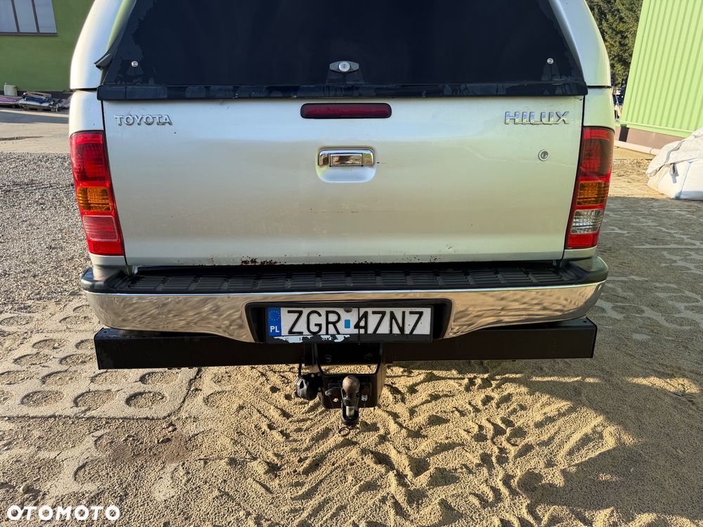Toyota Hilux 3.0 D-4D SR5 - 8