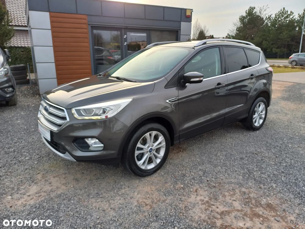 Ford Kuga 1.5 TDCi 2x4 Titanium - 3