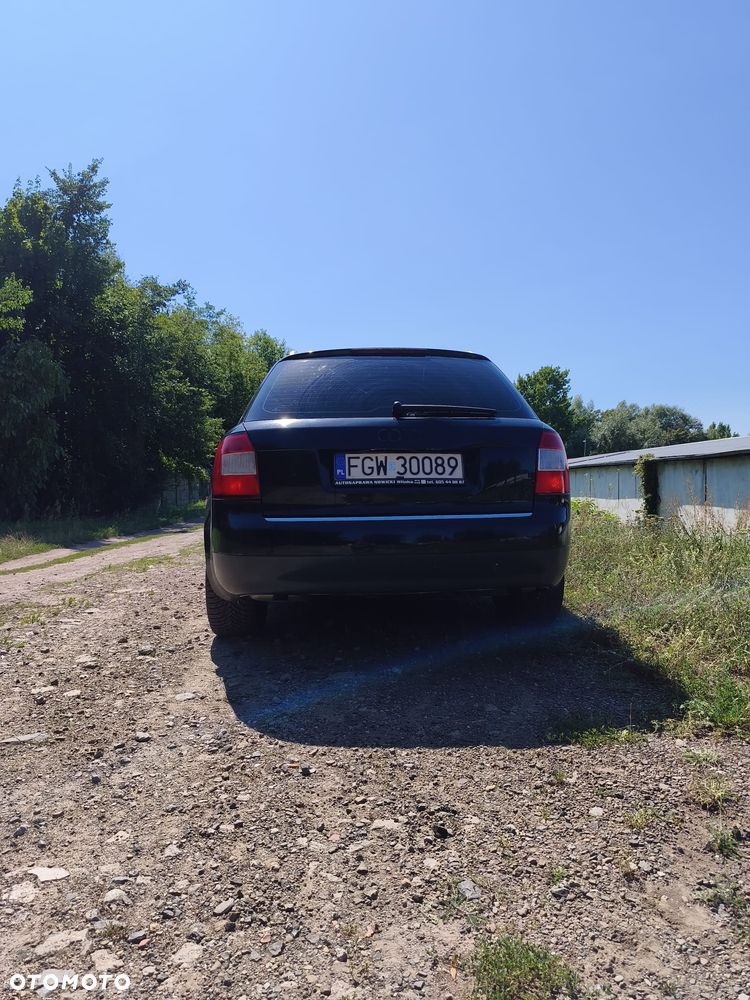 Audi A4 Avant - 4
