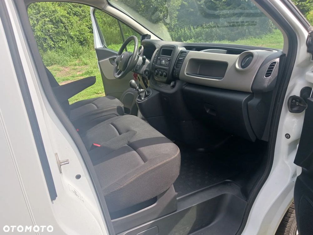 Renault Trafic III 2017r 198 tyś KLIMA Izoterma chłodnia Mroźnia Sklep Food Truck Agregat zasilanie 230V Trafik - 11