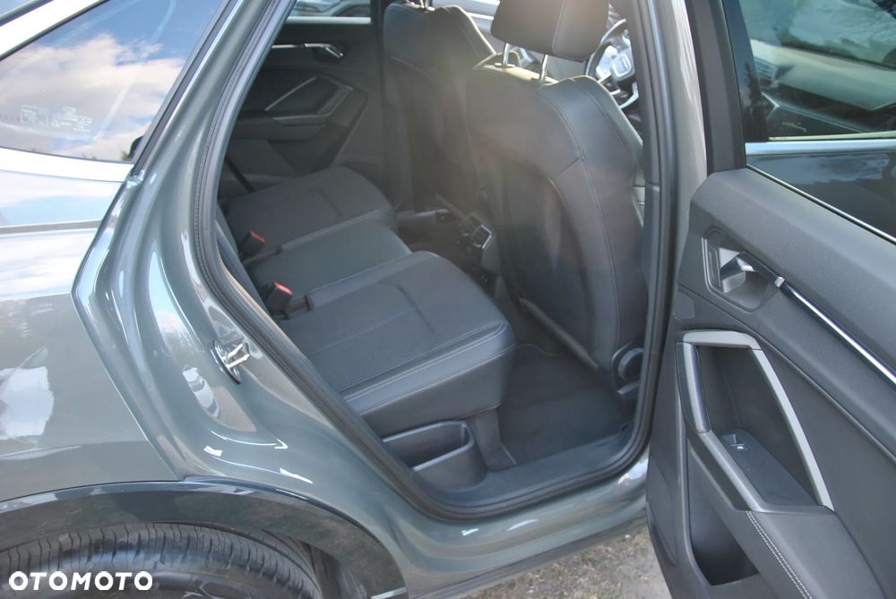 Audi Q3 Sportback 35 TDI quattro S tronic S line - 22