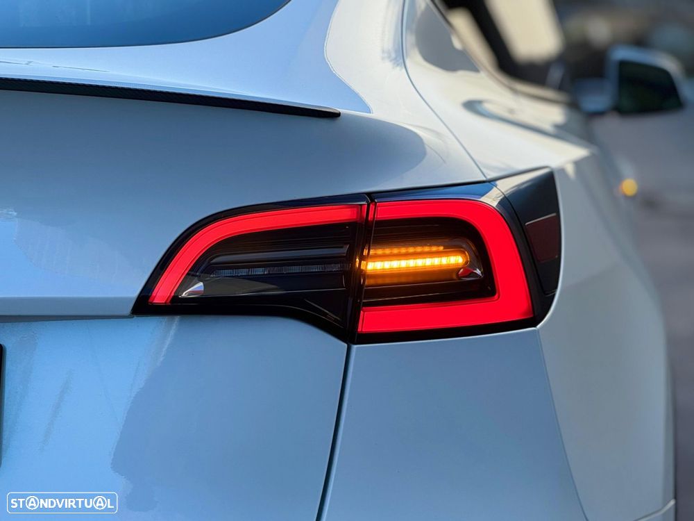 Tesla Model Y Tração Traseira - 22