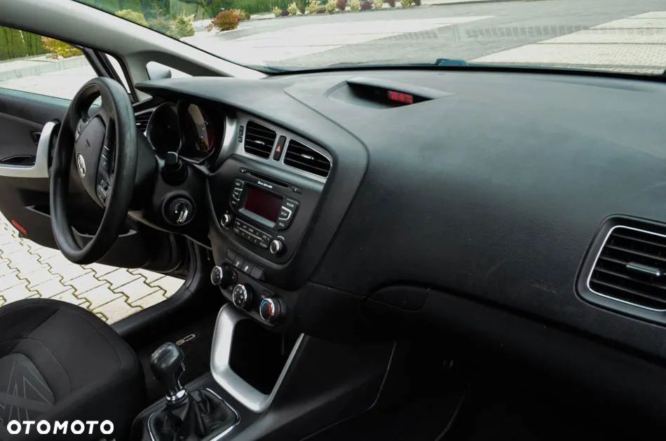 Kia Ceed 1.4 CVVT - 32