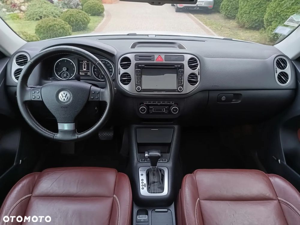 Volkswagen Tiguan ver-2-0-tdi-4mot-perfectline-r--style-dsg - 9