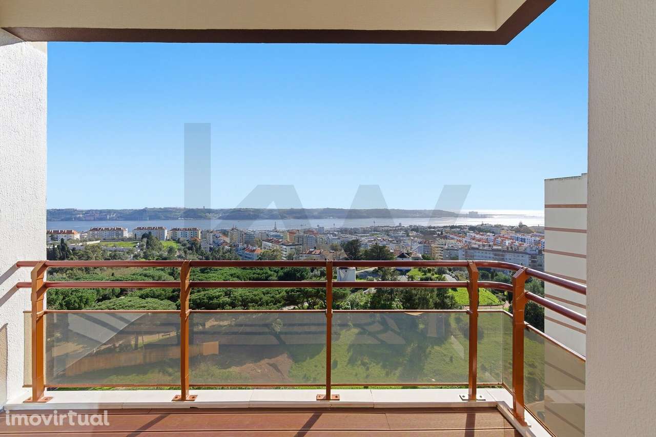 Apartamento T3 renovado com vista Rio no Restelo, Lisboa - Grande imagem: 3/21