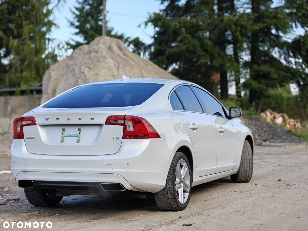 Volvo S60 2.5 T5 - 5