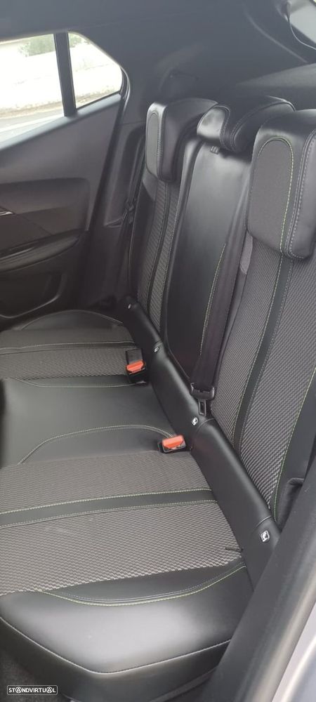 Peugeot 2008 1.2 PureTech GT EAT8 - 20