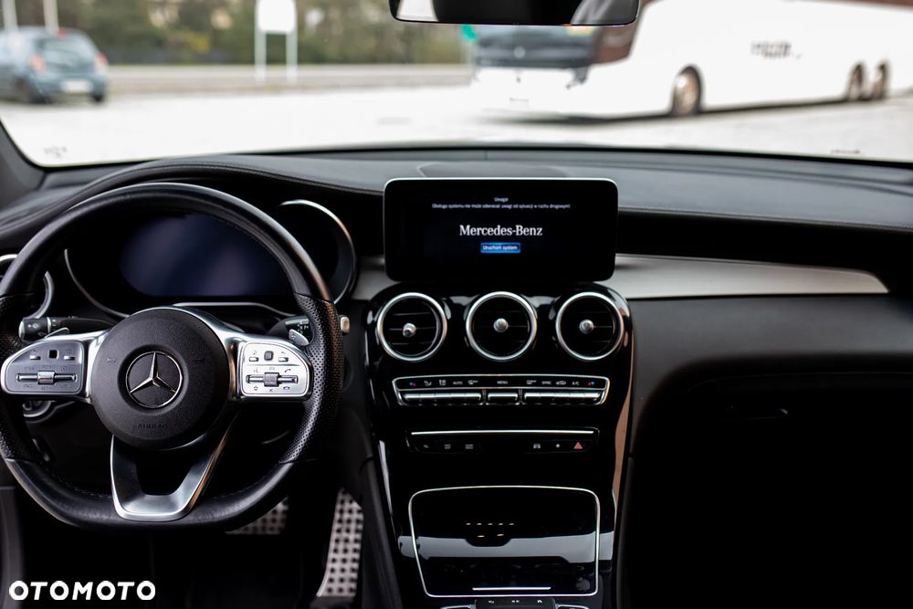 Mercedes-Benz GLC 220 d 4Matic 9G-TRONIC AMG Line Plus - 14
