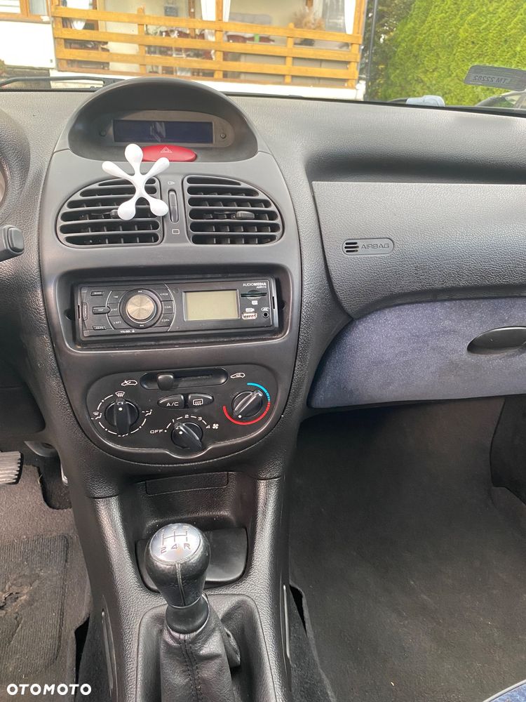 Peugeot 206 - 7