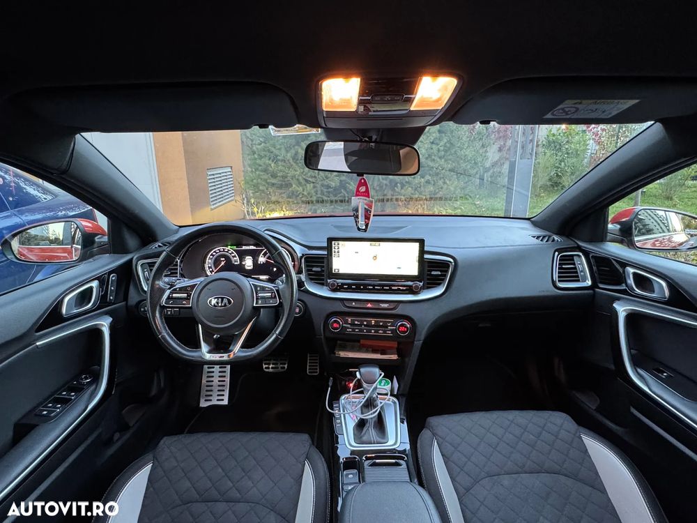 Kia Ceed 1.4 T-GDI 7DCT GT Line - 23