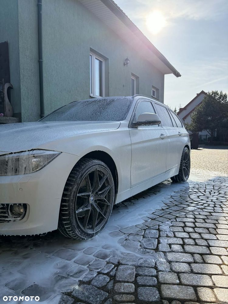 BMW Seria 3 320d - 15